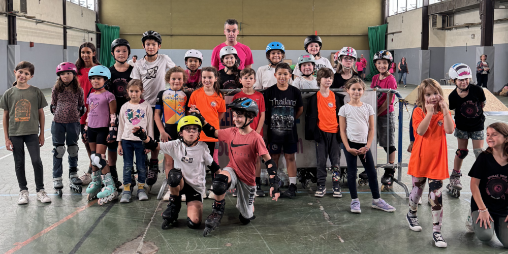 Photos de groupe pour les participants de la rr kid's roller cup 2025