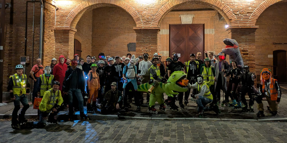 Randonnée roller Halloween Toulouse 2025 – participants déguisés